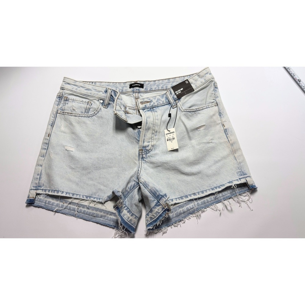 Express Relaxed‎ Midi Denim Shorts Women's 12 Mid Rise Light Wash NWT